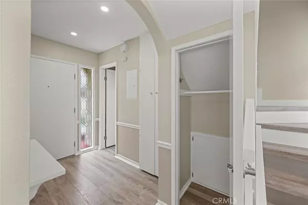 Mission Viejo, CA 92691,26152 La Real #C400