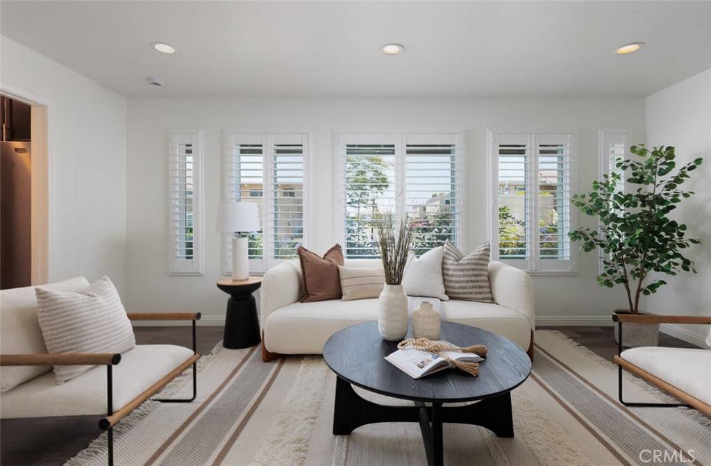 Irvine, CA 92604,81 Golden Glen Street #1