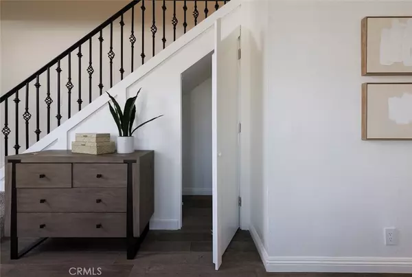 Irvine, CA 92604,81 Golden Glen Street #1