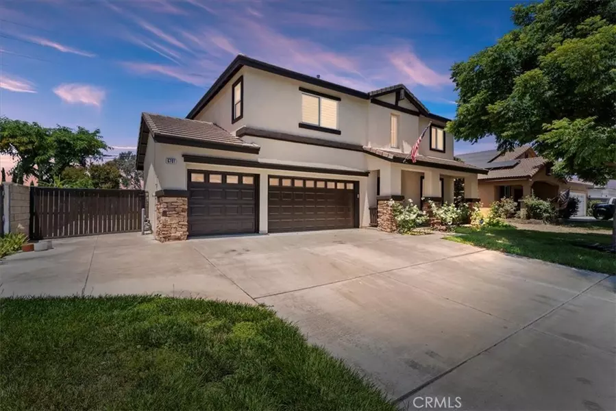 6701 Whitewater ST, Eastvale, CA 91752