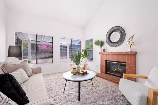 Rancho Santa Margarita, CA 92688,16 Snowberry