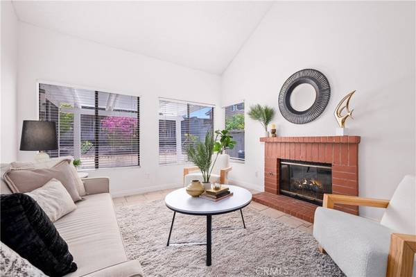 Rancho Santa Margarita, CA 92688,16 Snowberry