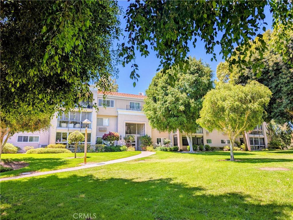5499 Paseo Del Lago W #3D, Laguna Woods, CA 92637