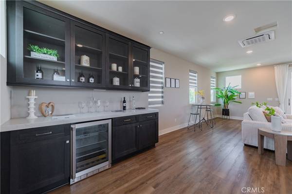 Irvine, CA 92618,702 Benchmark