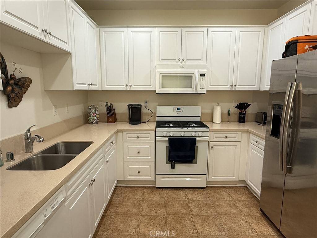 Eastvale, CA 92880,13038 58th St