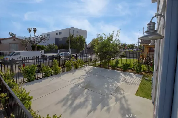 Los Angeles, CA 90016,5459 Carlin ST #1