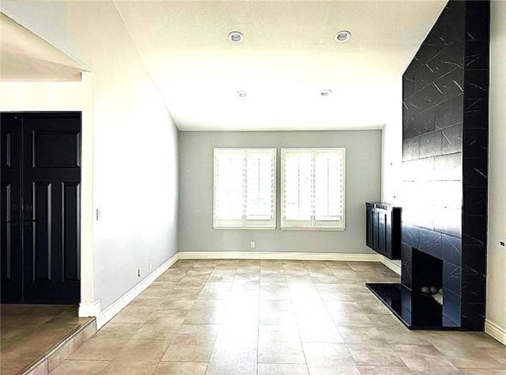 Costa Mesa, CA 92626,1063 Redding AVE