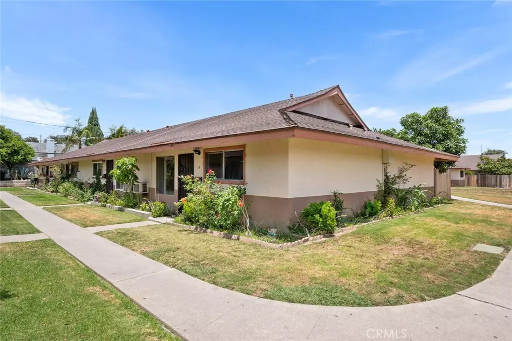 Santa Ana, CA 92704,2500 S Salta ST #18