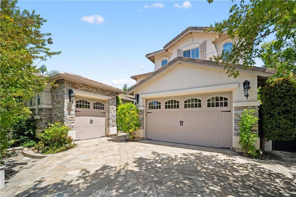 Silverado, CA 92676,18642 Topanga Canyon RD