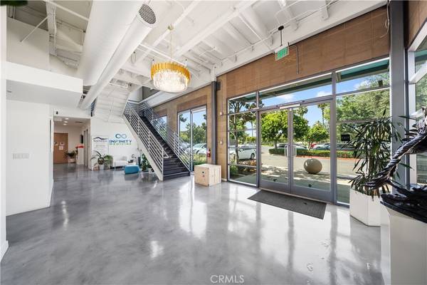 Irvine, CA 92618,9950 Research Dr.