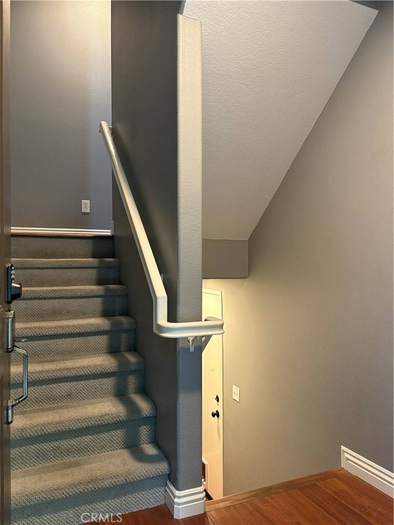 Aliso Viejo, CA 92656,7 Burlingame LN