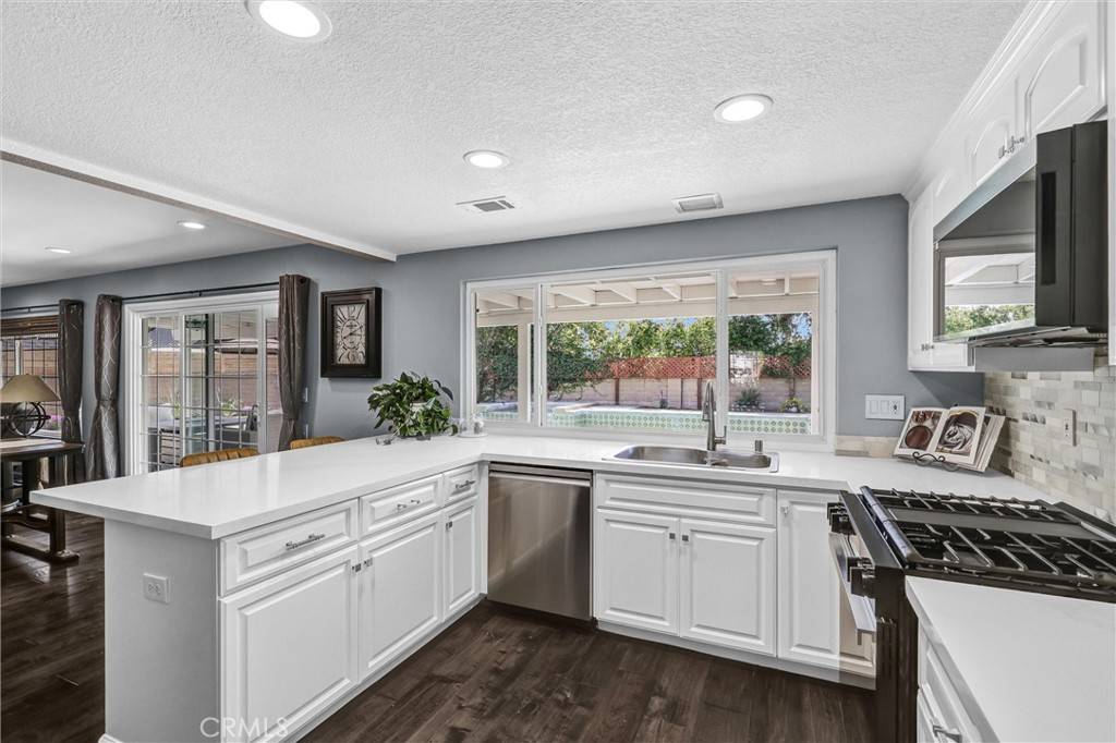 Mission Viejo, CA 92692,24301 Via Madrugada