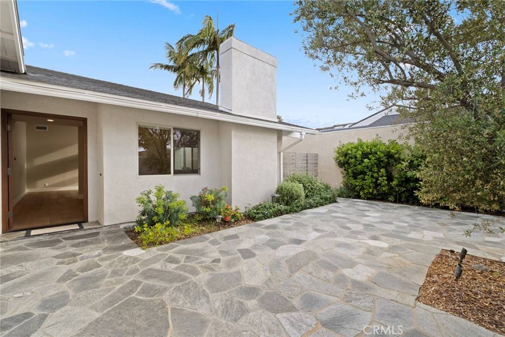 Irvine, CA 92603,5062 Berean LN