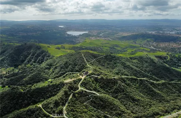 19041 Live Oak Canyon RD, Trabuco Canyon, CA 92679