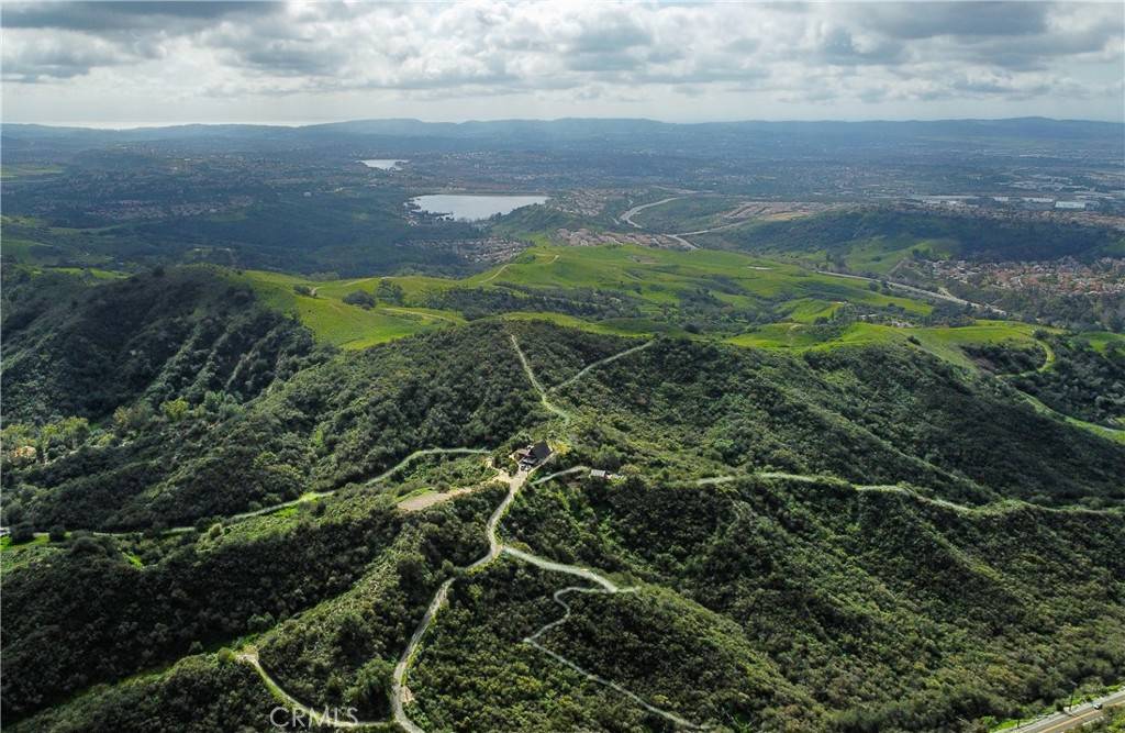 19041 Live Oak Canyon RD, Trabuco Canyon, CA 92679