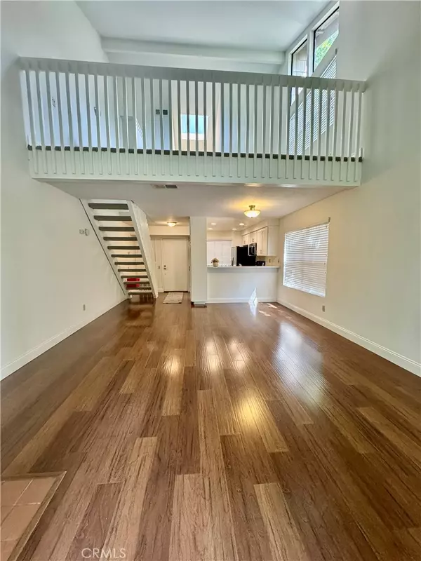 Laguna Hills, CA 92656,26701 Quail CRK #63