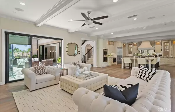 Irvine, CA 92618,121 Amber Sky