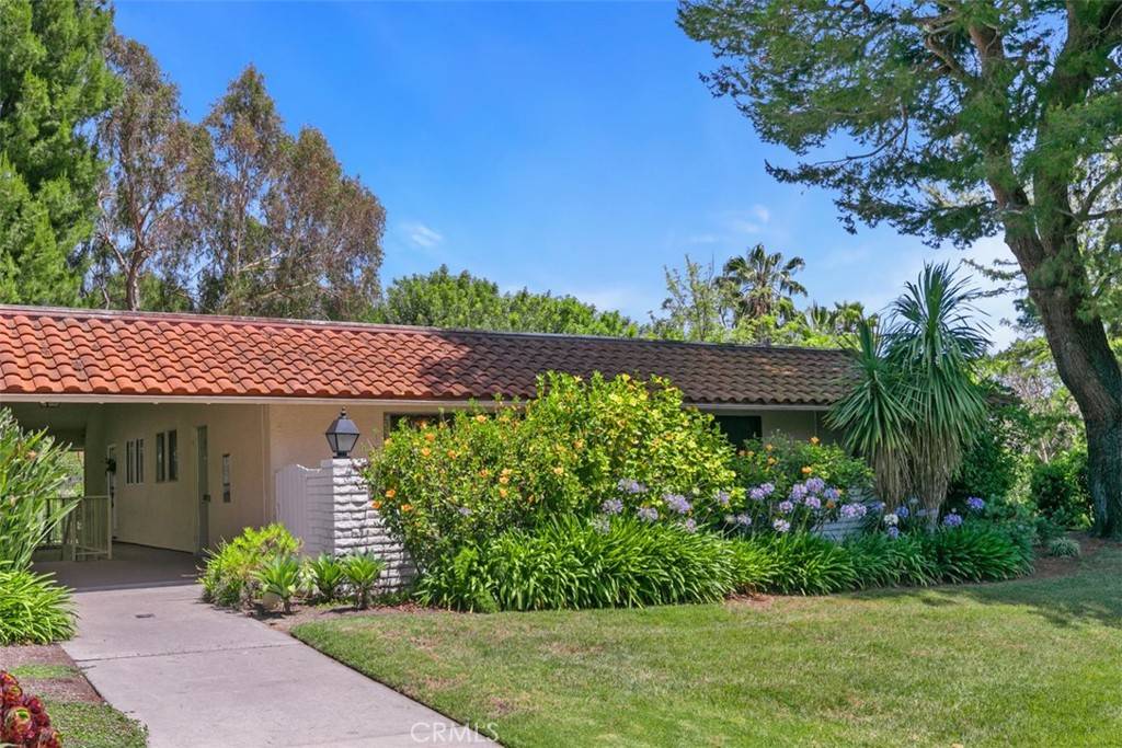Laguna Woods, CA 92637,933 Avenida Majorca #P