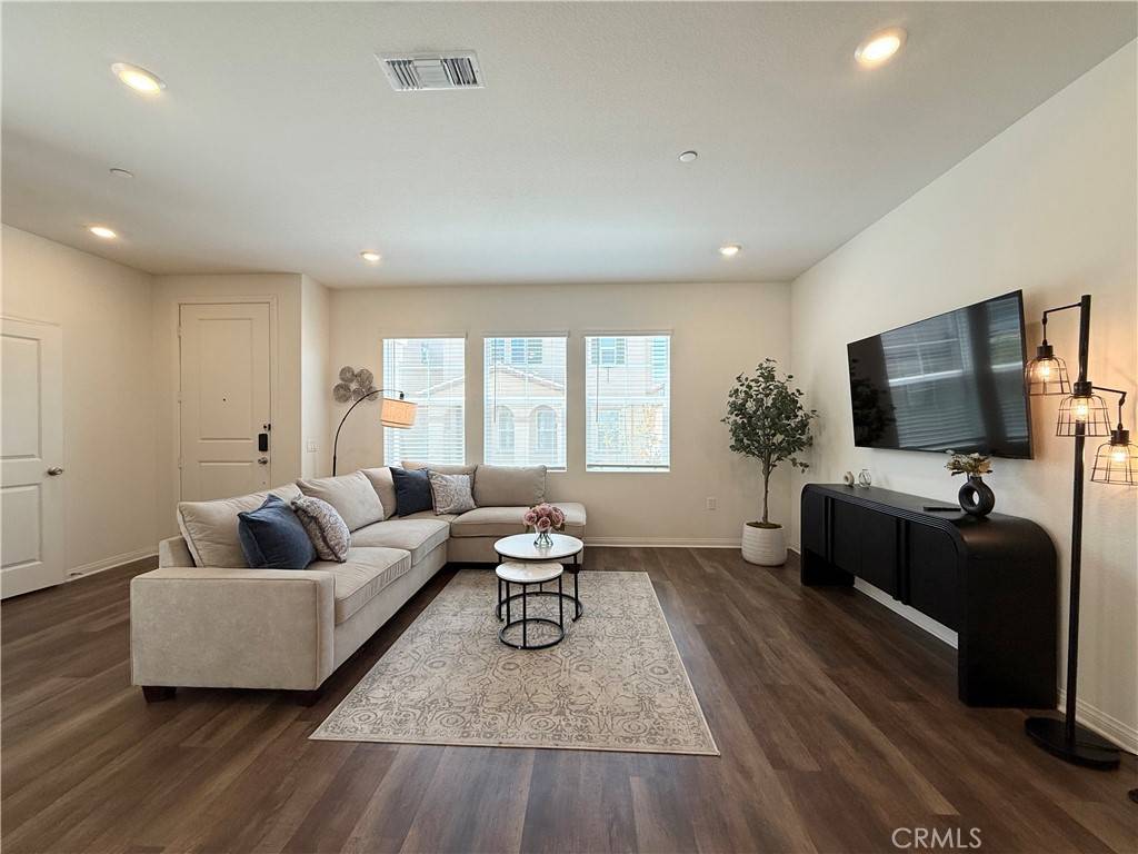 Chino, CA 91708,8543 Midway LN