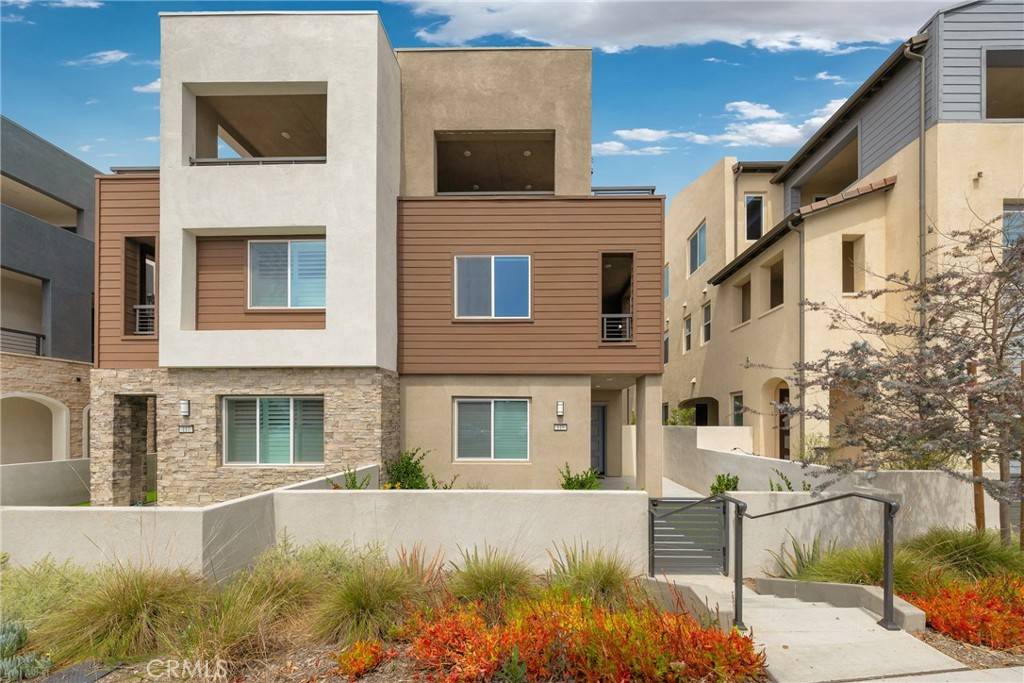 Irvine, CA 92618,119 Zawn