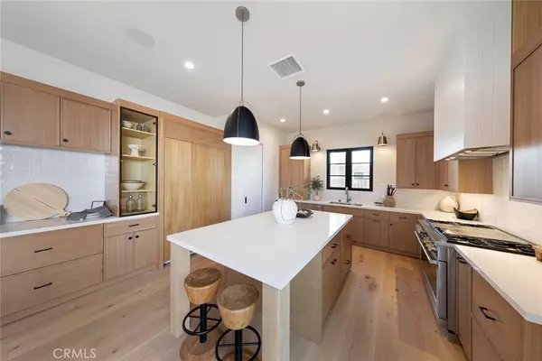Costa Mesa, CA 92627,1592 Redlands PL