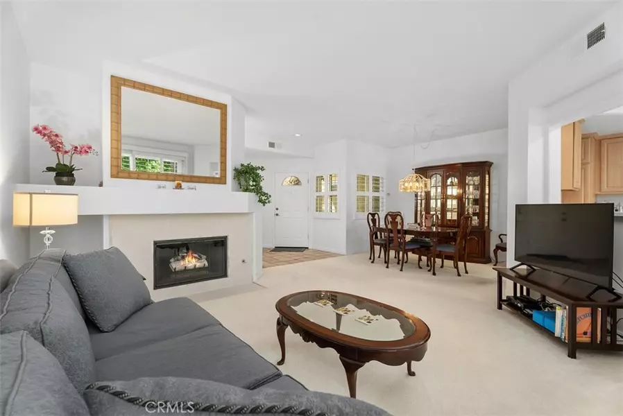 2303 Paseo Circulo, Tustin, CA 92782