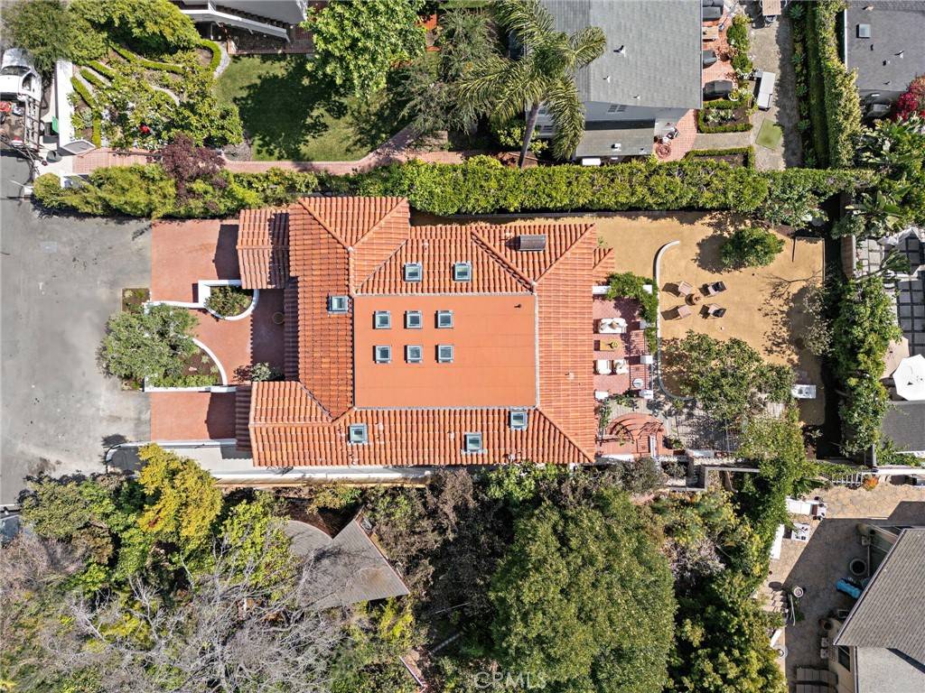 Laguna Beach, CA 92651,750 Manzanita DR