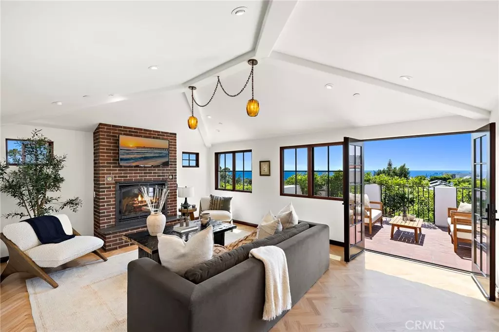 Laguna Beach, CA 92651,750 Manzanita DR