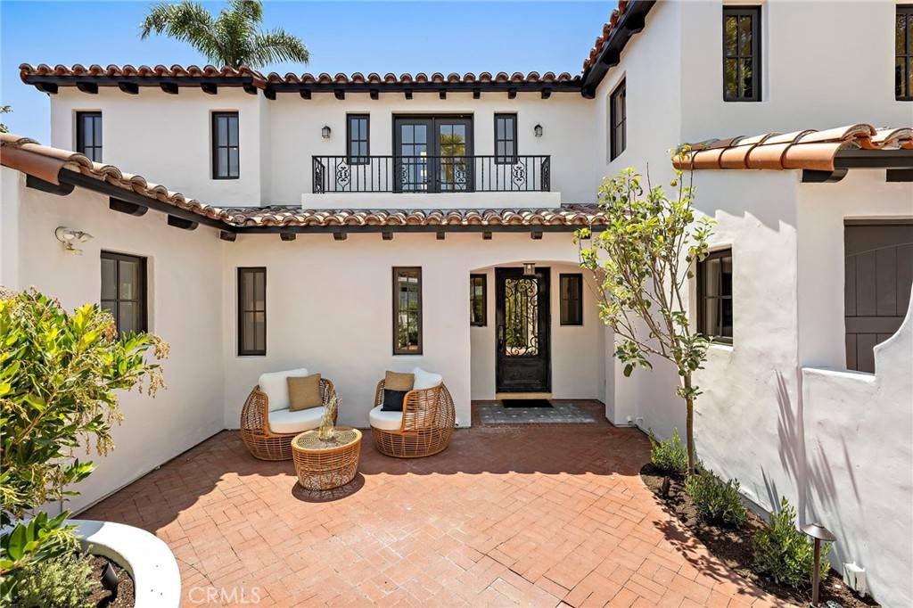 Laguna Beach, CA 92651,750 Manzanita DR