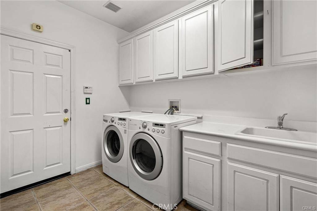 Upland, CA 91784,1571 Bison ST