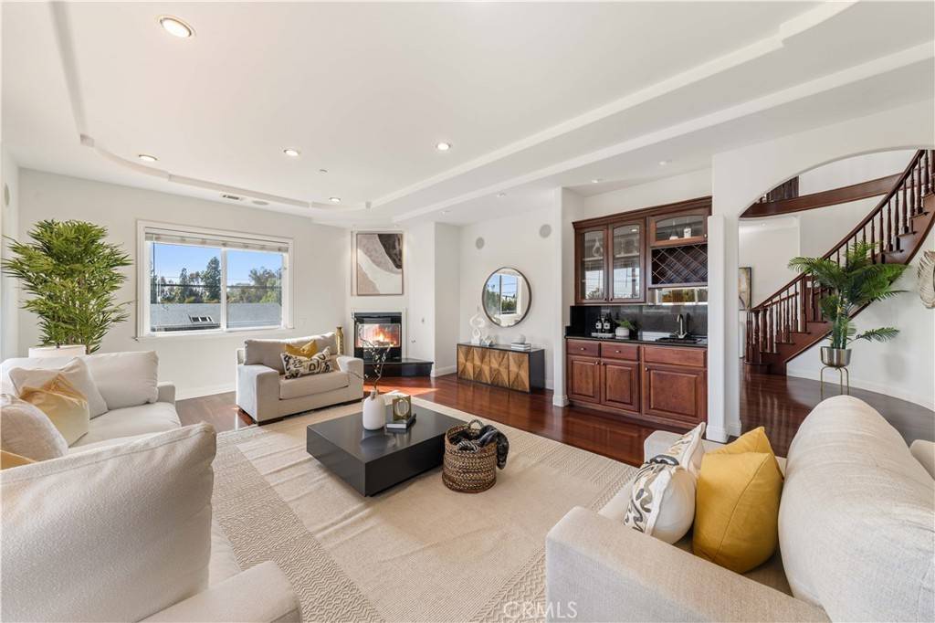 Yorba Linda, CA 92886,4642 Ohio ST