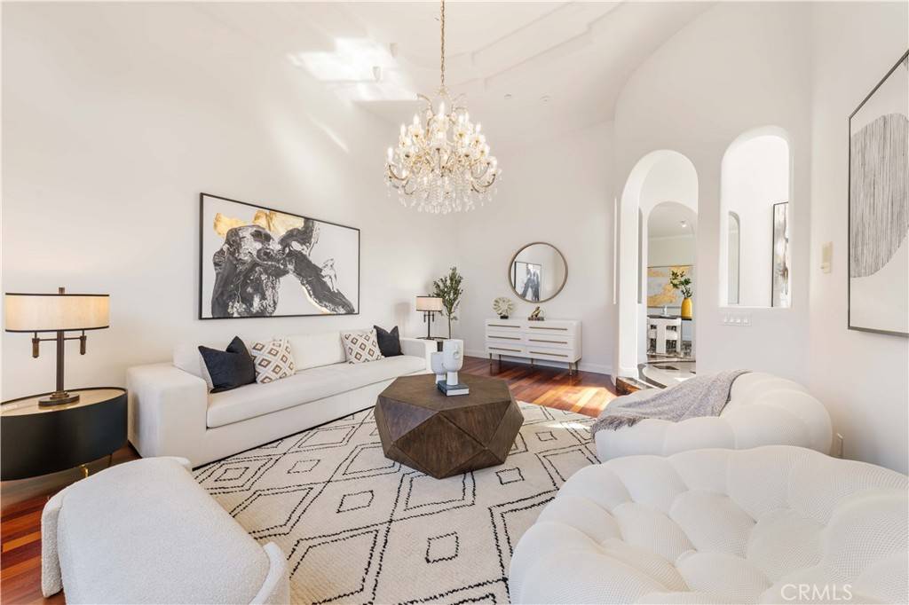 Yorba Linda, CA 92886,4642 Ohio ST