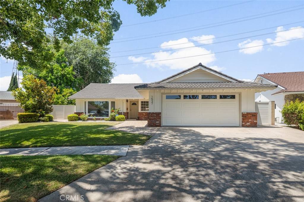 1537 W Laster AVE, Anaheim, CA 92802