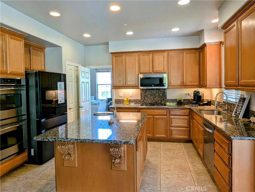 Colton, CA 92324,1971 Mesa DR