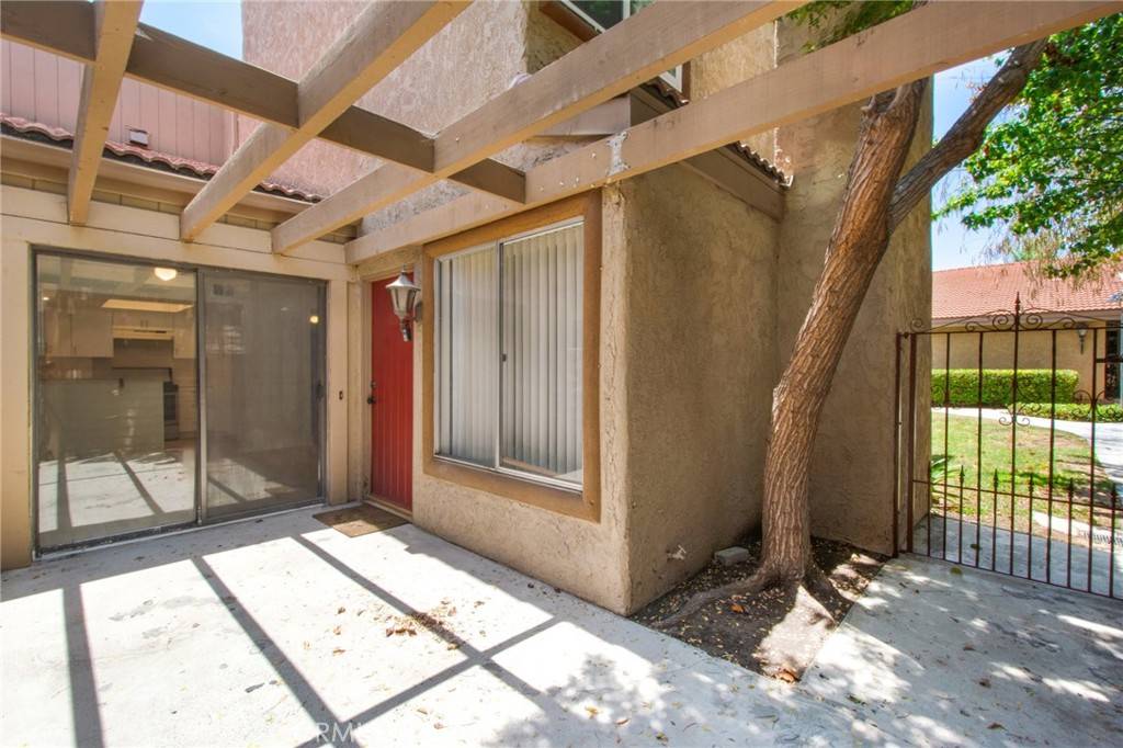 Fullerton, CA 92835,1413 Vista Grande #122