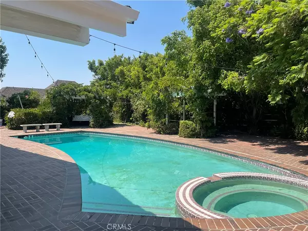 Laguna Hills, CA 92653,26421 Broken Bit LN