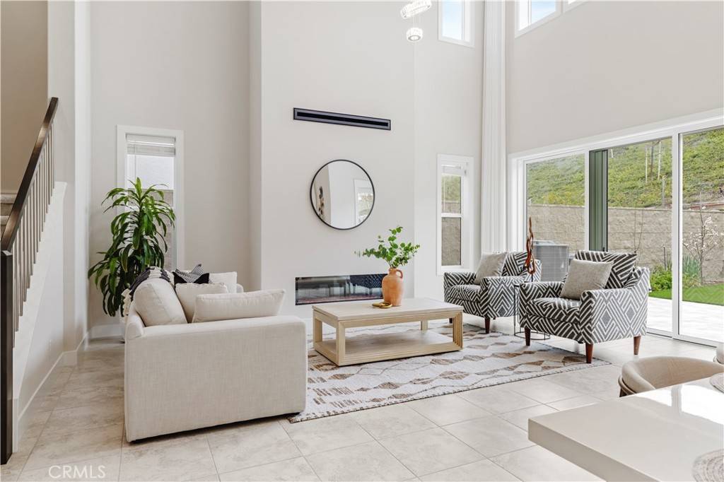 Lake Forest, CA 92630,241 Burwood