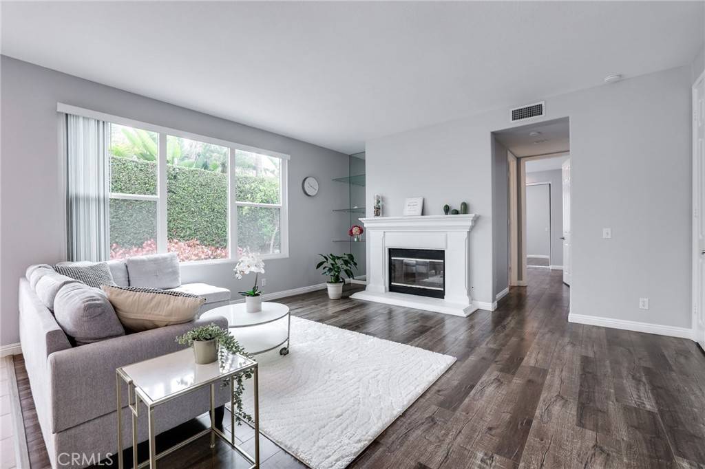 Huntington Beach, CA 92648,6885 Cambria Cove CIR
