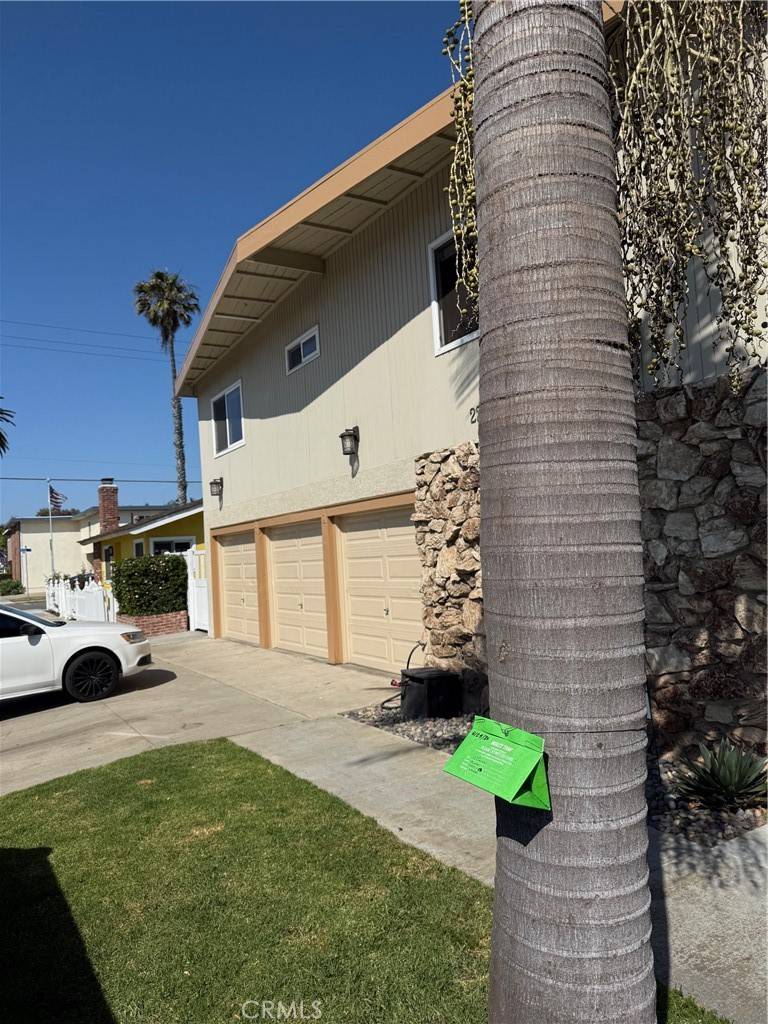 Huntington Beach, CA 92648,222 8th Street #4