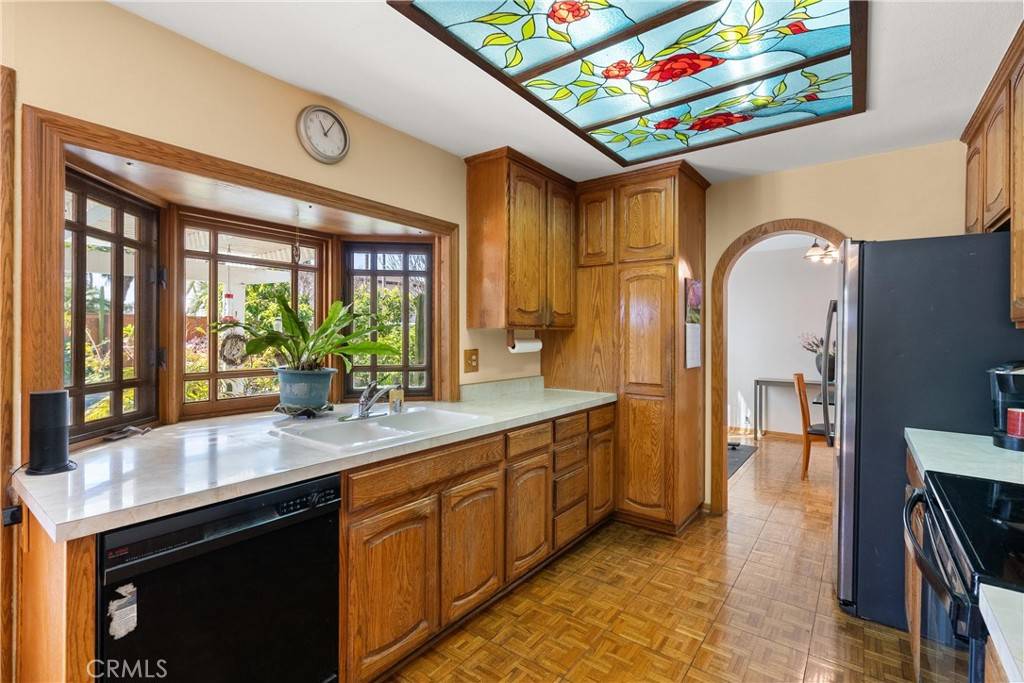 Huntington Beach, CA 92646,8582 Salt Lake DR
