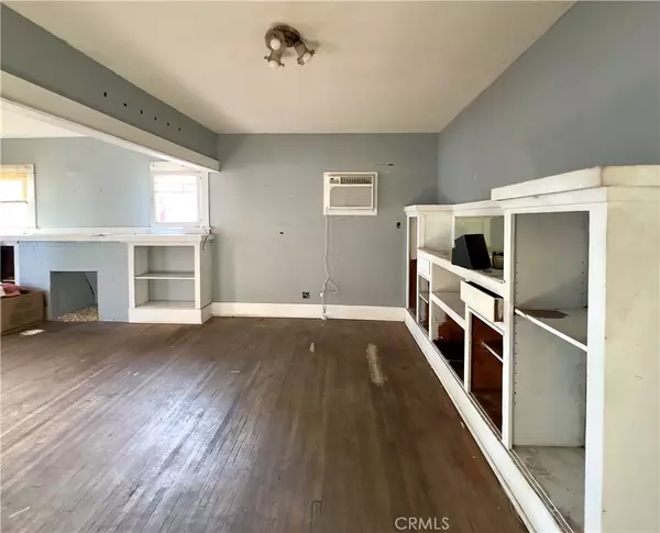 Huntington Park, CA 90255,2829 California ST