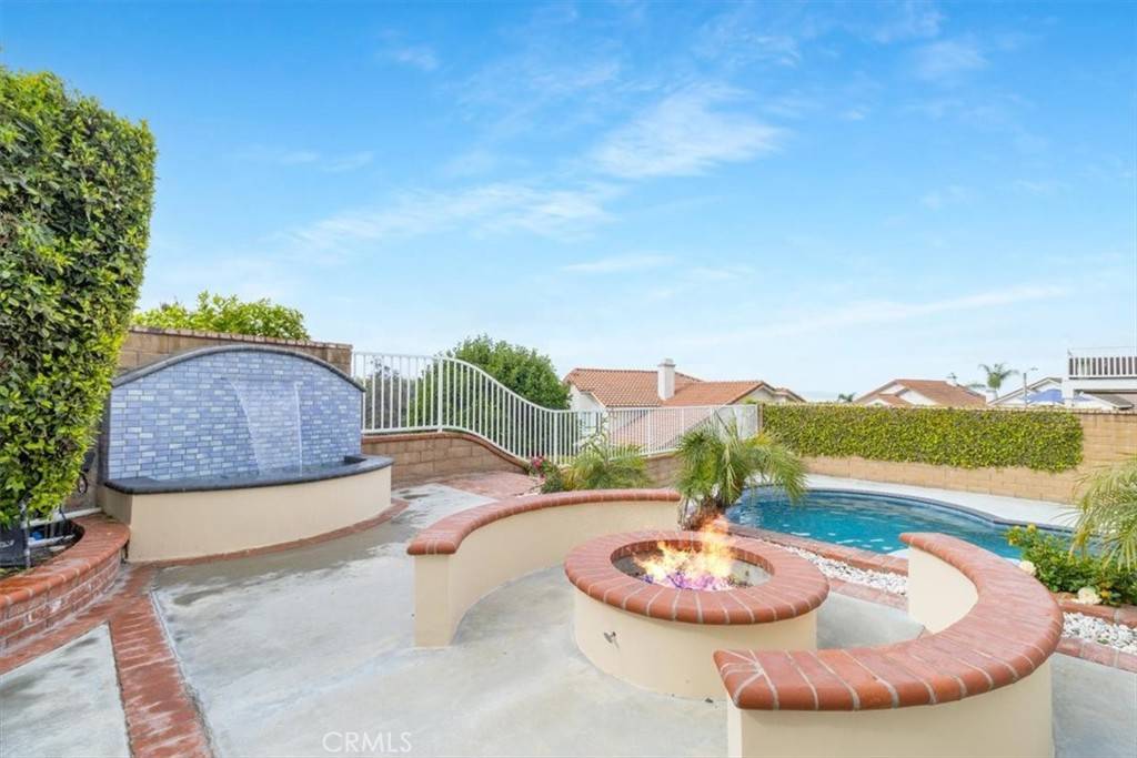 Lake Forest, CA 92630,25912 Densmore DR