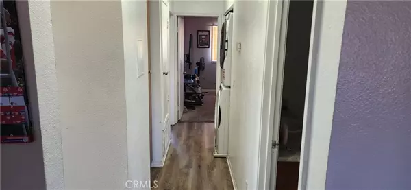 Lake Elsinore, CA 92530,713 Walnut DR #17