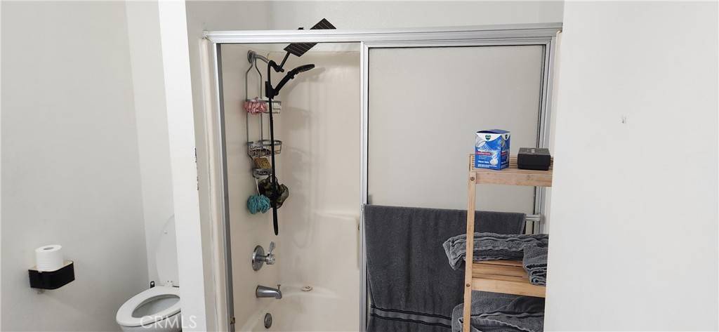 Lake Elsinore, CA 92530,713 Walnut DR #17