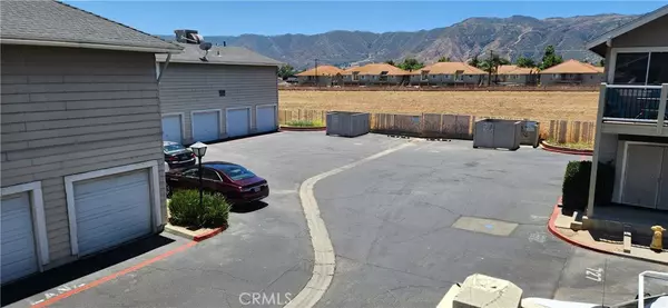 Lake Elsinore, CA 92530,713 Walnut DR #17