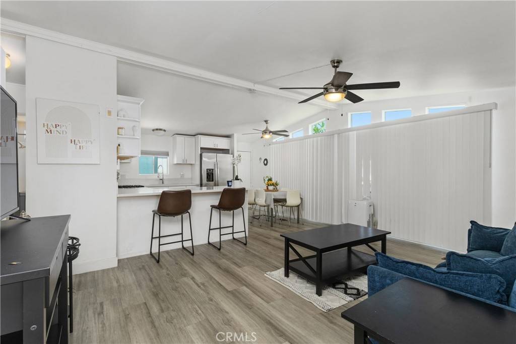 Costa Mesa, CA 92627,327 W Wilson ST #49