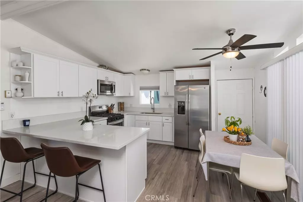 Costa Mesa, CA 92627,327 W Wilson ST #49