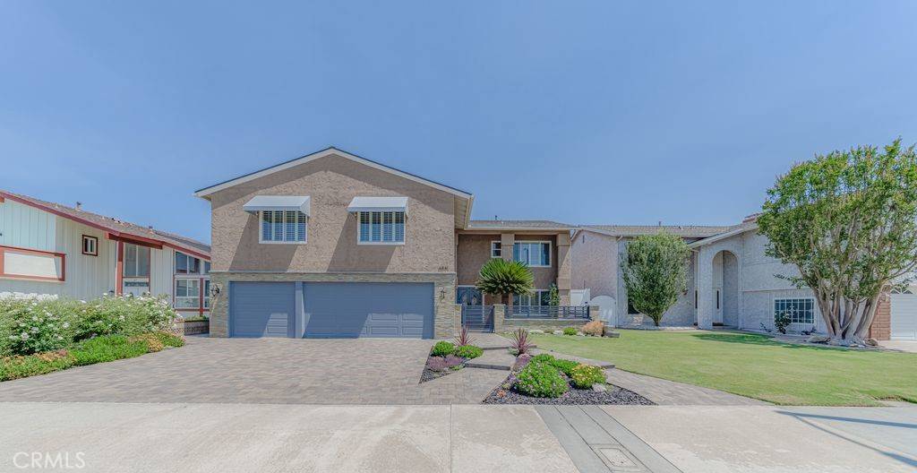 6841 Loyola DR, Huntington Beach, CA 92647