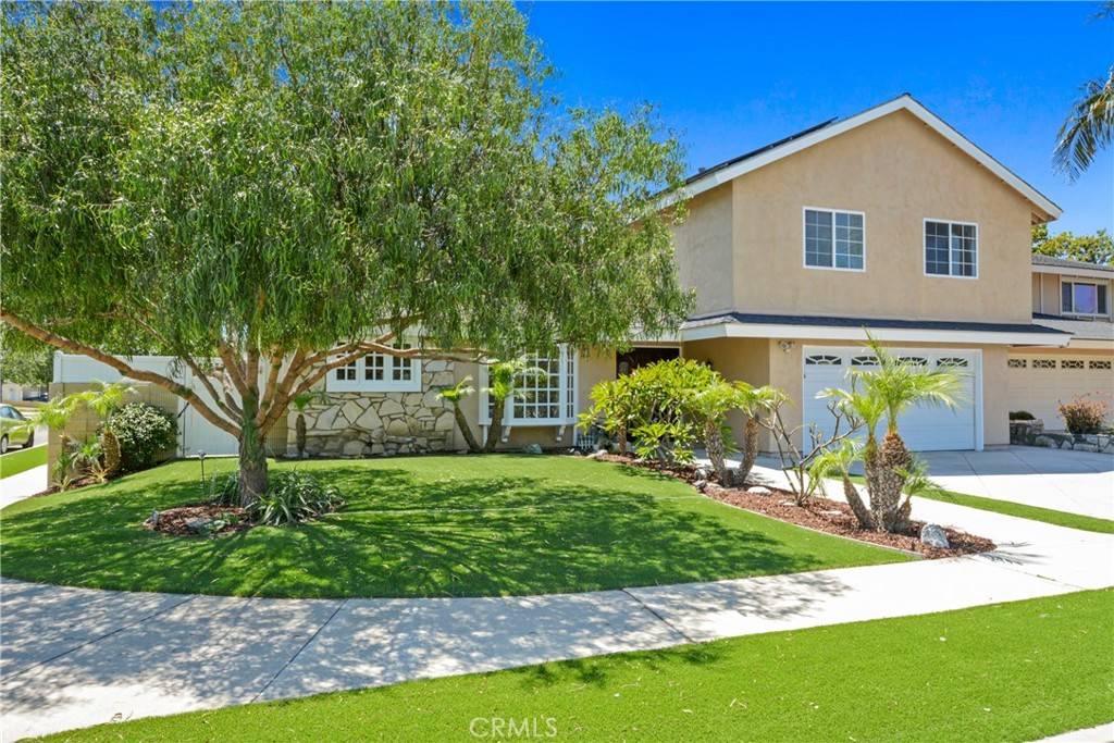 16091 Gold CIR, Huntington Beach, CA 92647