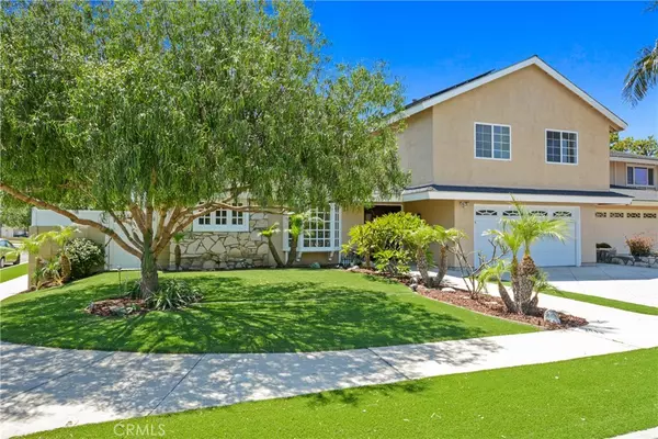 16091 Gold CIR, Huntington Beach, CA 92647
